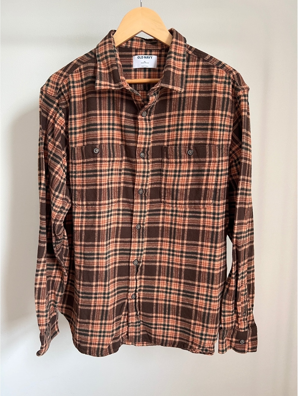 Old Navy Men’s XL Double-Brushed Flannel Shirt Brown Peach Plaid Button-Up